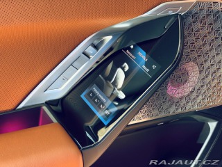 BMW 7 750e*ZÁRUKA*TV*MAX.VÝBAVA 2023