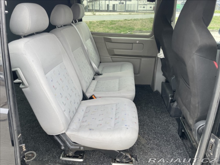Volkswagen Transporter 2,0 TDi 132kw DSG LONG 5m 2010