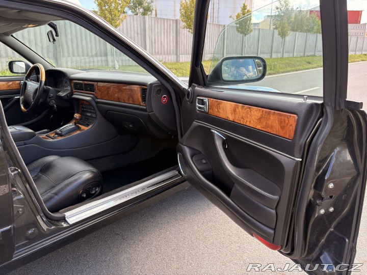 Jaguar XJ6 X300 1997