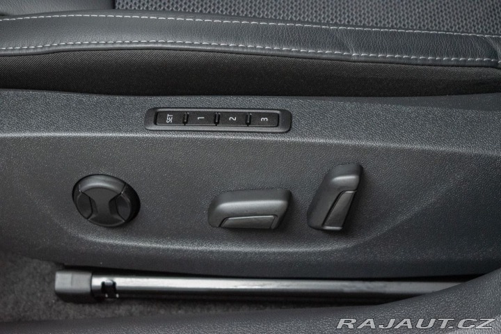 Škoda Octavia 2.0 TDI STYLE*KESSY*DPH*Č 2023