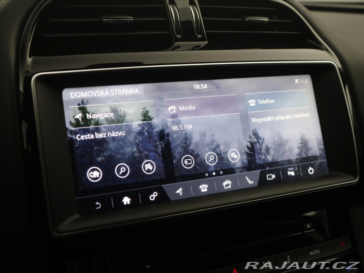 Jaguar F-Pace 3,0 221kW 30d 4x4 Aut. CZ 2016