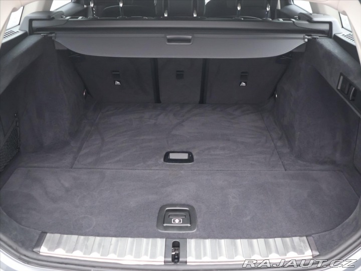 BMW 3 3,0 330d 210kW 1.Maj. DPH 2023