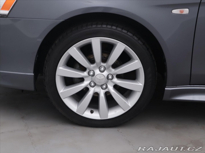 Mitsubishi Lancer 1.8 i 105kW Xenon Navi Ků 2008