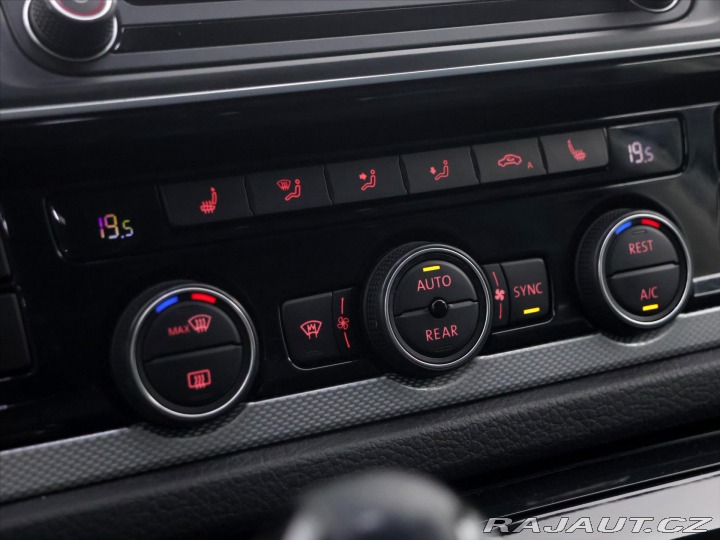 Volkswagen Multivan 2,0 TDI 150kW Highline DS 2015