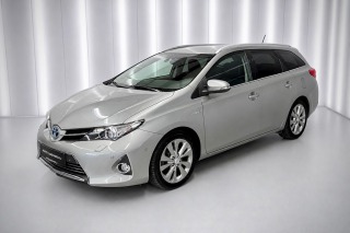 Toyota Auris 1.8 HYBRID e-CVT TS STYLE