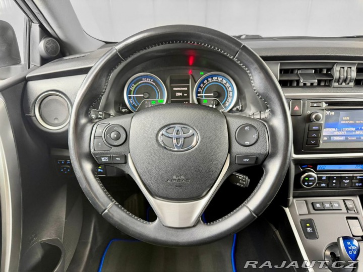 Toyota Auris 1.8 HYBRID e-CVT TS STYLE 2014