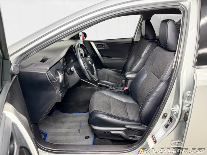 Toyota Auris 1.8 HYBRID e-CVT TS STYLE 2014