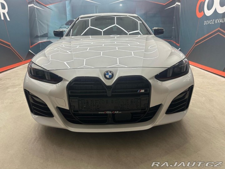 BMW M4 M440i Xdrive M-Paket 2025