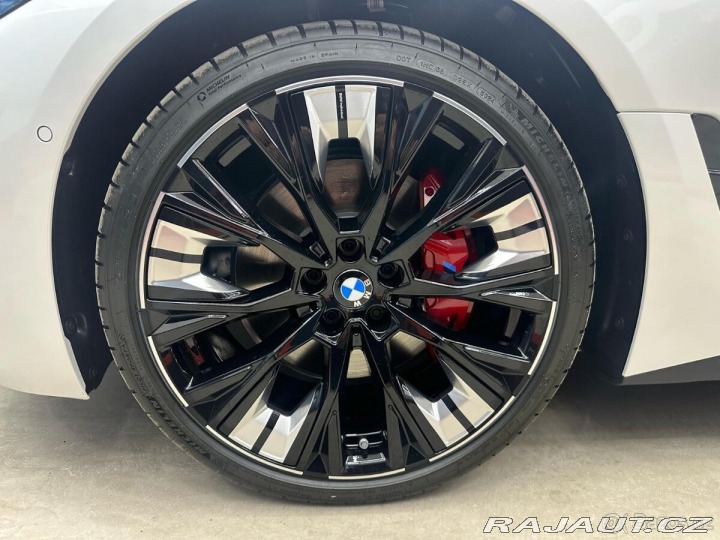 BMW M4 M440i Xdrive M-Paket 2025