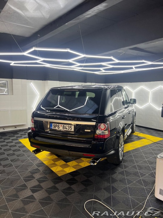 Land Rover Range Rover Sport 3,0 HSE SDV6 188 kw 1800