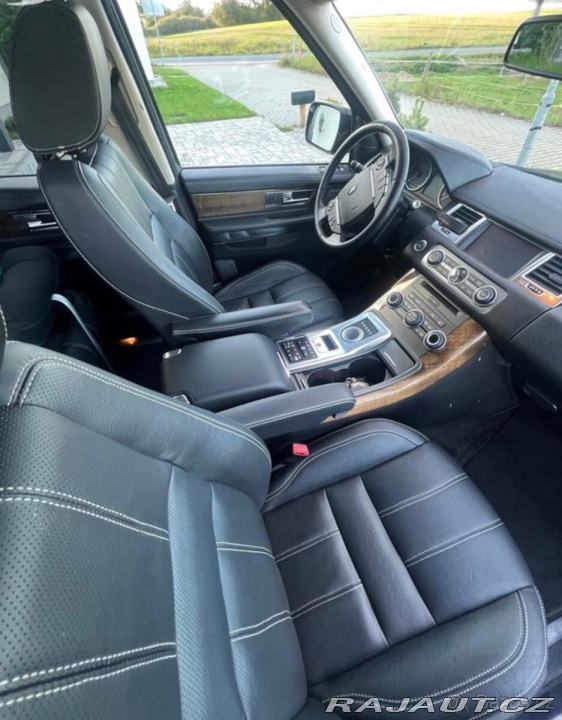 Land Rover Range Rover Sport 3,0 HSE SDV6 188 kw 1800