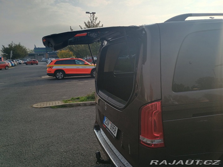 Mercedes-Benz V 2,2   V220d 8míst long 2015