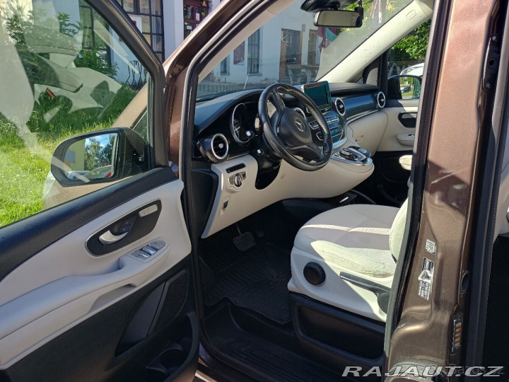 Mercedes-Benz V 2,2   V220d 8míst long 2015