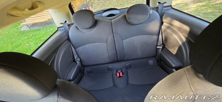 Mini Cooper 1,6 one 2011