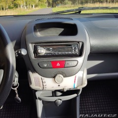 Peugeot 107 1,0 r.v.2011 2011