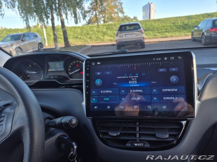 Peugeot 208 1,5 1800