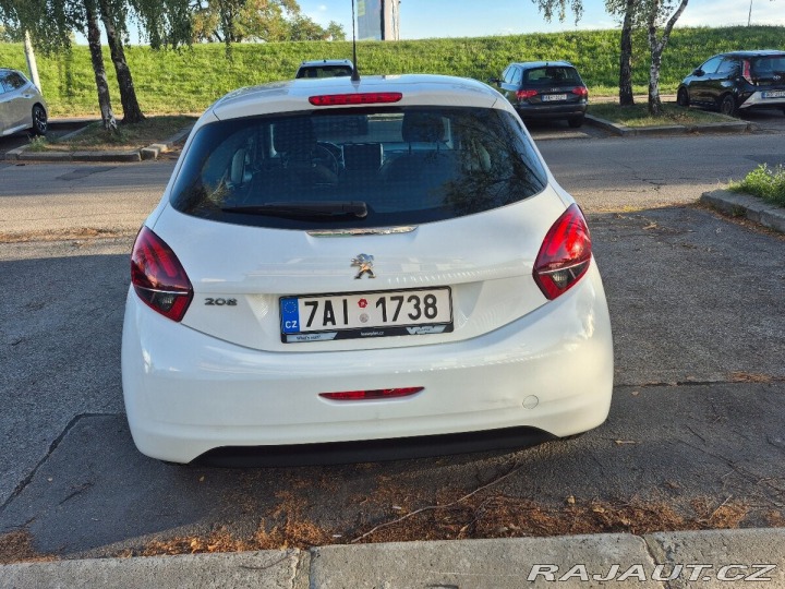 Peugeot 208 1,5 1800