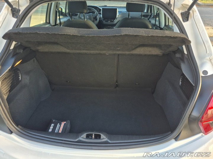 Peugeot 208 1,5 1800