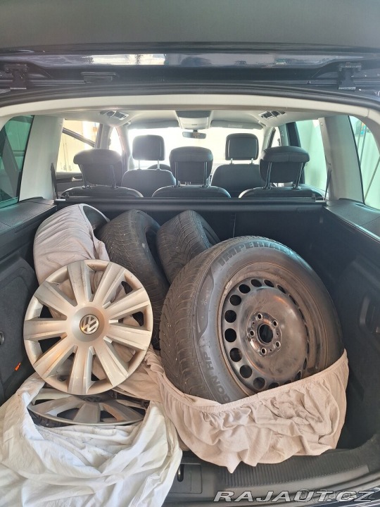 Volkswagen Sharan 2,0 II Facelift TDI 110 2015