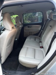Volvo XC70 D5 AWD ve výbavě Summum 2013
