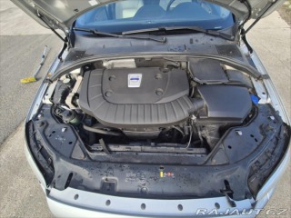 Volvo XC70 D5 AWD ve výbavě Summum 2013