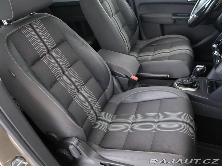 Volkswagen Touran 1.6TDI,77KW,Automat,Tažné 2012