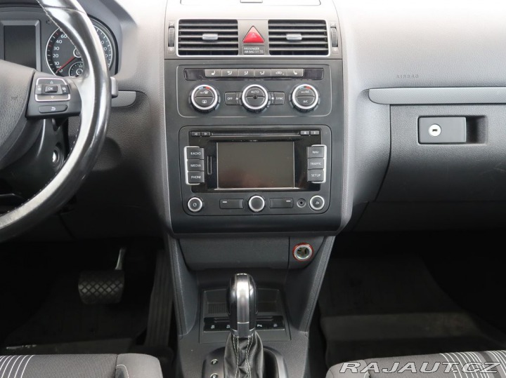 Volkswagen Touran 1.6TDI,77KW,Automat,Tažné 2012