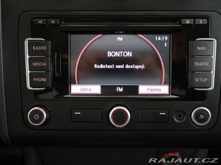 Volkswagen Touran 1.6TDI,77KW,Automat,Tažné 2012