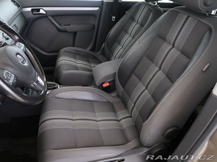 Volkswagen Touran 1.6TDI,77KW,Automat,Tažné 2012