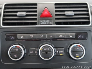 Volkswagen Touran 1.6TDI,77KW,Automat,Tažné 2012