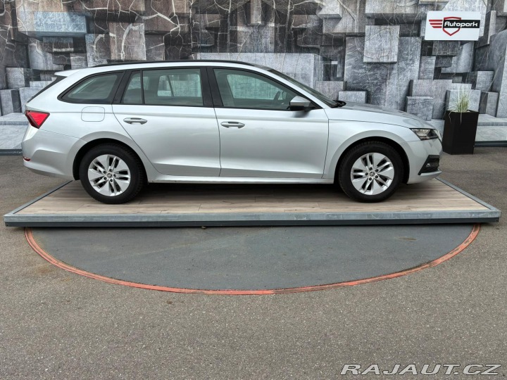 Škoda Octavia 2.0TDi, 85KW, ACC, KEYLES 2023