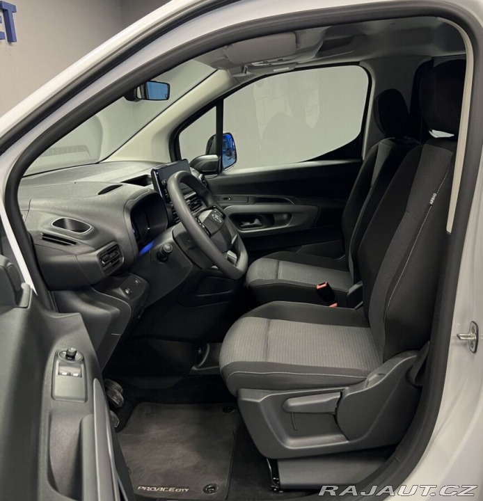 Toyota ProAce City Verso 1.2 BUSINESS 6MT 2025