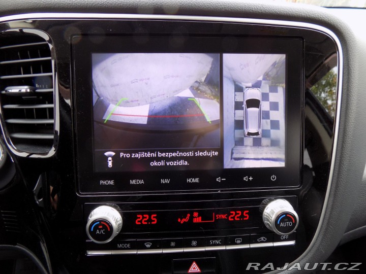 Mitsubishi Outlander 2.4 PHEV/4WD/1.Maj./LED/ 2021