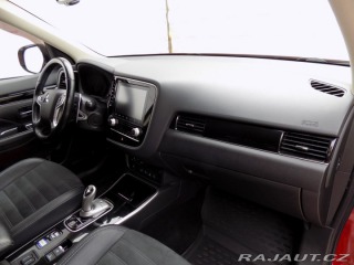 Mitsubishi Outlander 2.4 PHEV/4WD/1.Maj./LED/ 2021