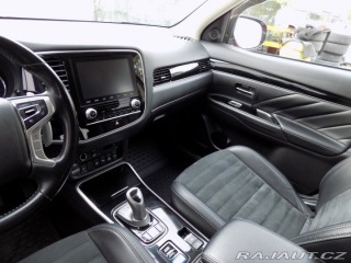 Mitsubishi Outlander 2.4 PHEV/4WD/1.Maj./LED/ 2021