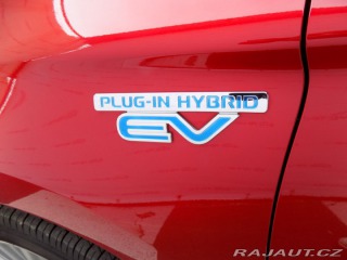 Mitsubishi Outlander 2.4 PHEV/4WD/1.Maj./LED/ 2021
