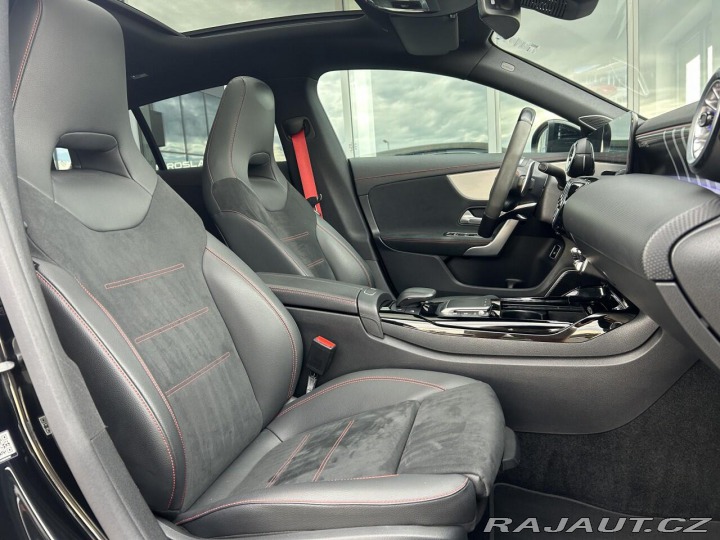 Mercedes-Benz CLA 45 S AMG 4MATIC+ Shooting 2022