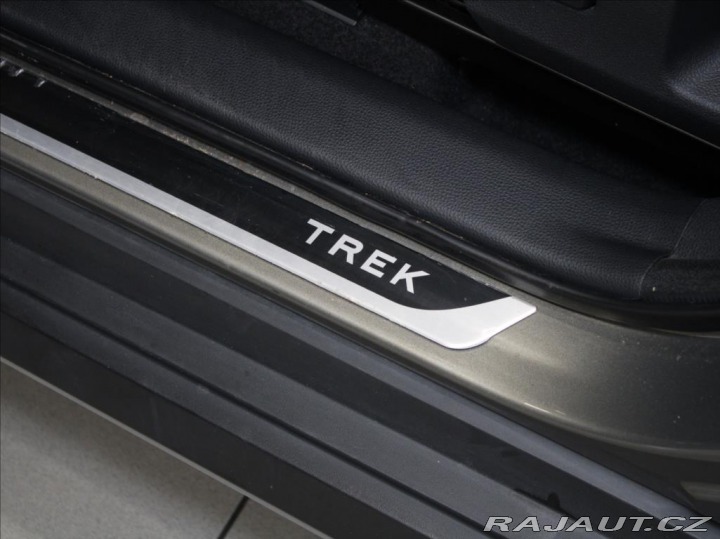 Toyota Corolla 2,0 HEV 135kW TREK 64tkm. 2021