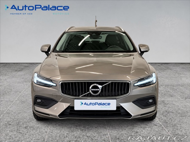 Volvo V60 2,0 145 KW , CORE 2020