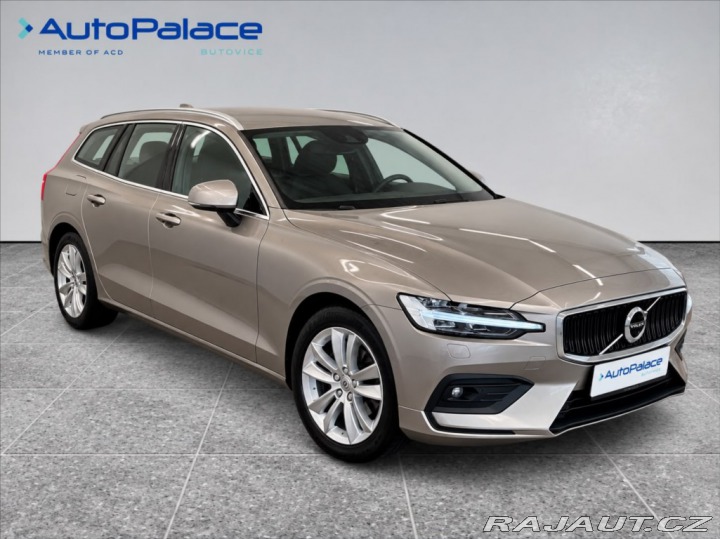 Volvo V60 2,0 145 KW , CORE 2020