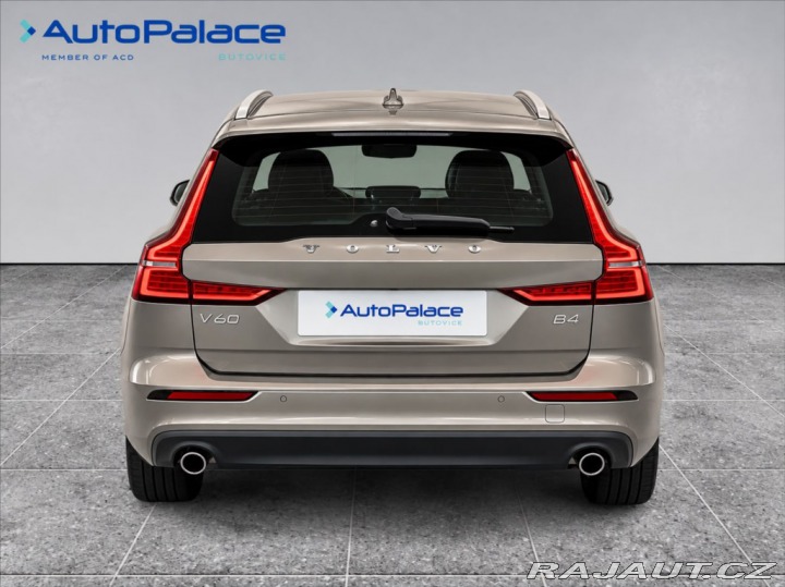 Volvo V60 2,0 145 KW , CORE 2020