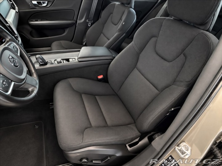 Volvo V60 2,0 145 KW , CORE 2020