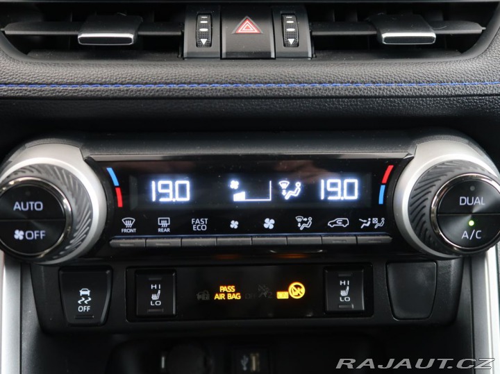 Toyota RAV4 2.5Hybrid,Selection,CZ,1M 2023