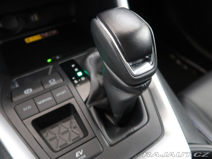 Toyota RAV4 2.5Hybrid,Selection,CZ,1M 2023
