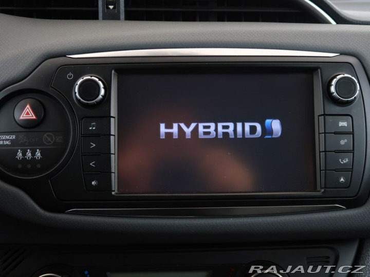 Toyota Yaris 1.5Hybrid,Active,CZ 2015