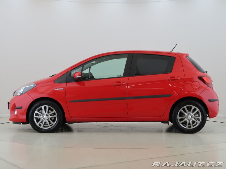 Toyota Yaris 1.5Hybrid,Active,CZ 2015