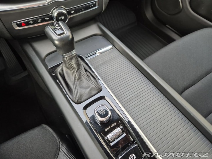 Volvo XC60 2,0 T5 FWD NEZ. TOPENÍ 2018