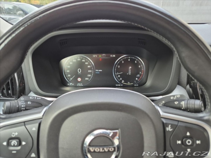 Volvo XC60 2,0 T5 FWD NEZ. TOPENÍ 2018