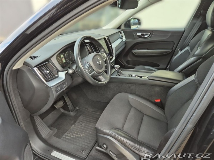 Volvo XC60 2,0 T5 FWD NEZ. TOPENÍ 2018