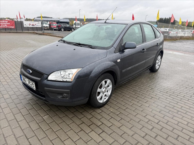 Ford Focus 1,6 i 16V 74kw Klima Tažn